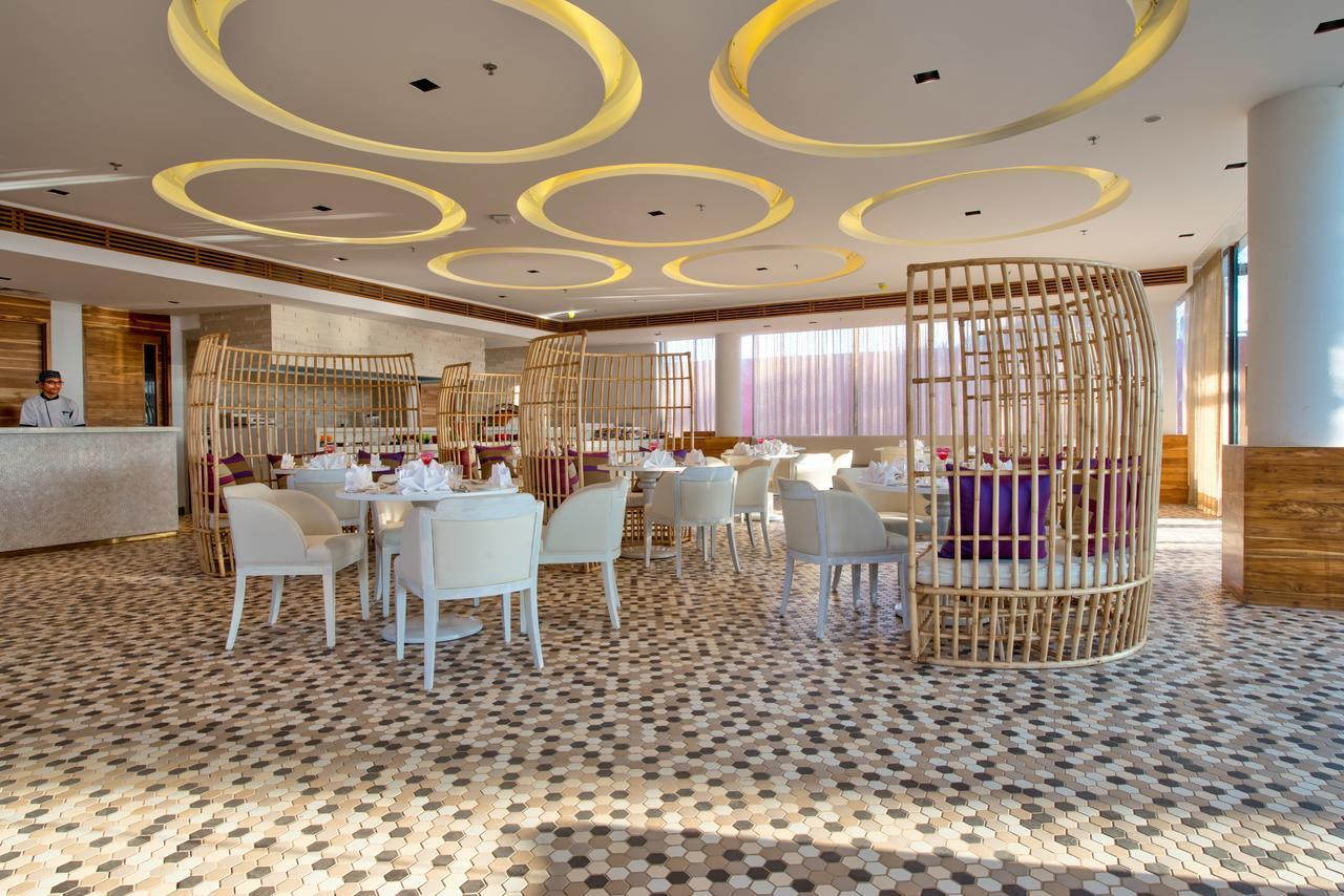 Azaya Beach Resort Goa Benaulim Bagian luar foto