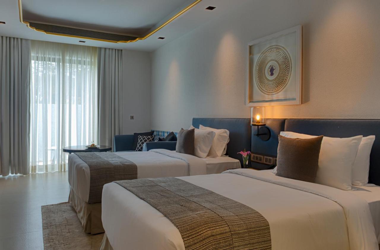 Azaya Beach Resort Goa Benaulim Bagian luar foto